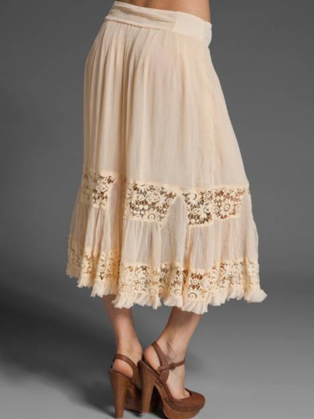 Free People Lace Therapy Midi Skirt Antique Ivory Crochet Lace Tiers NWT - Picture 3 of 9